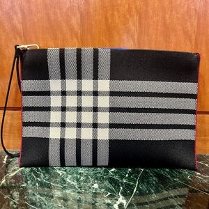 Rothy’s Black White Blackberry Plaid Wristlet EUC
